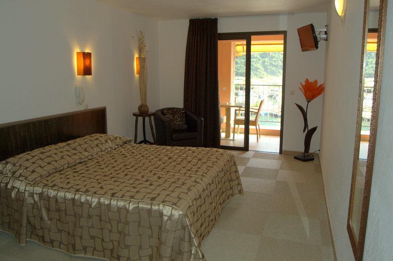 Hotel La Calypso Porto  Esterno foto
